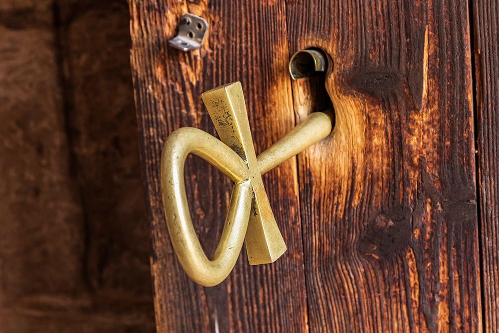 Africa-Egypt-Abu Simbel A key to a temple door in the shape of an Ankh
